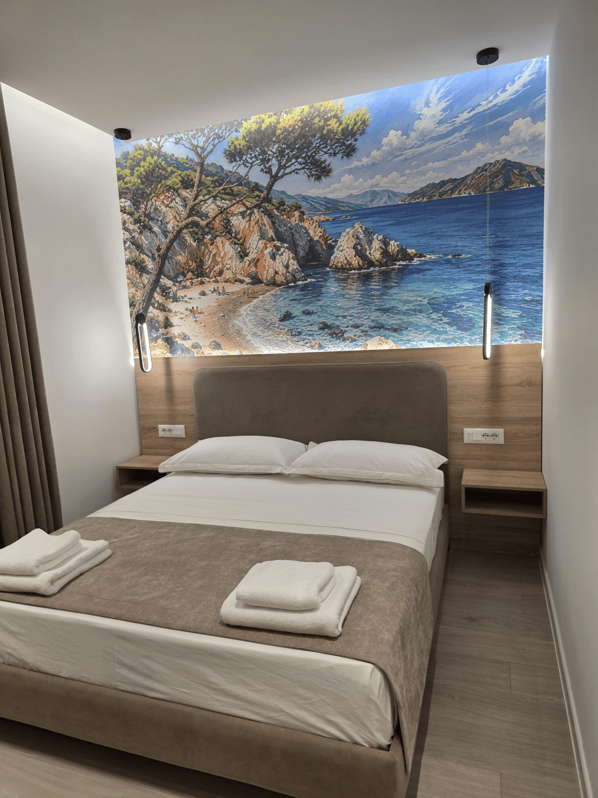 Deluxe Queen Room